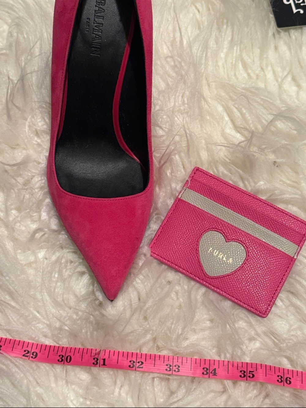 Balmain 
Pink Suede Pointed Toe Heels Gold Hardware Pumps Size 38 - Picture 13 of 13